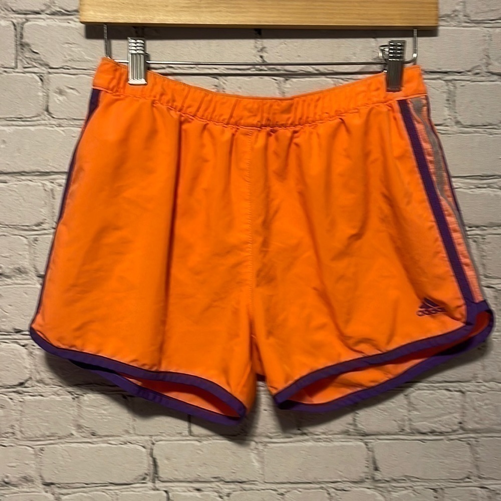 𝅺25) Adidas Running Shorts Size Small Orange Purple